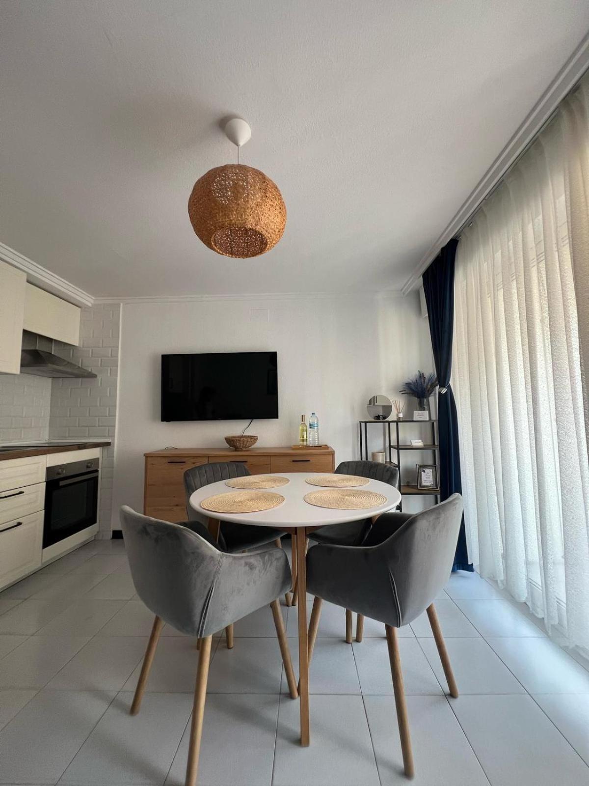 Kiara Apartament - With Garage 托雷维耶哈 外观 照片